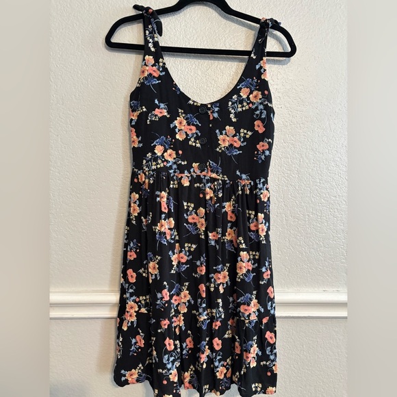 Anthropologie Band of Gypsies Floral Mini Dress size Small - Picture 3 of 3